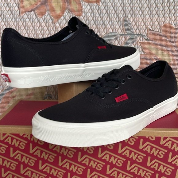 Vans Men’s Authentic
Secret Lover Black
VN000BW5BLK
Sneakers - Picture 5 of 16